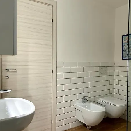 Acatoa - Spacious Bright In The City Center 3 Bedrooms - / Easy Access And Connections To 5 Terre And Portovenere Apartment La Spezia