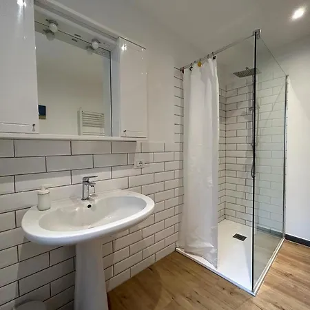 Acatoa - Spacious Bright In The City Center 3 Bedrooms - / Easy Access And Connections To 5 Terre And Portovenere La Spezia