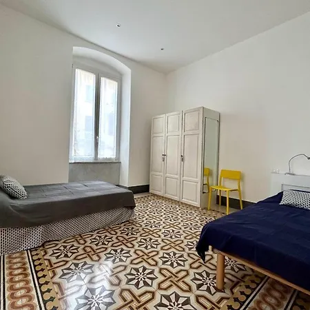 Acatoa - Spacious Bright In The City Center 3 Bedrooms - / Easy Access And Connections To 5 Terre And Portovenere 斯培西亚