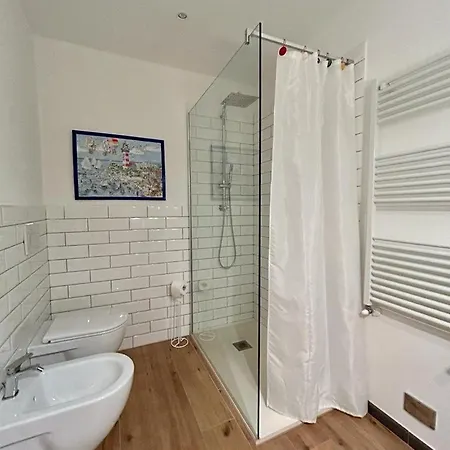 Daire Acatoa - Spacious Bright In The City Center 3 Bedrooms - / Easy Access And Connections To 5 Terre And Portovenere